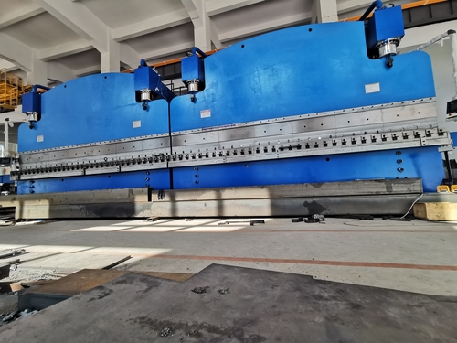 ultimo caso aziendale circa 2-WE67K-650/6500 Tandem Press Brake - NEW MEN MACHINES AND EQUIPMENTT CO., LTD. (cliente finale in Egitto)