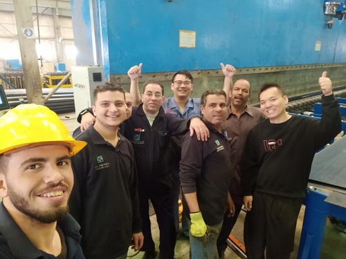 Latest company news about Il freno in tandem della stampa 2-WE67K-650/6000 ha finito l'installazione e l'incarico nell'Egitto con successo