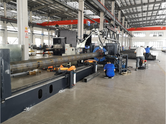 Good price Macchina di saldatura robotica Macchina per il taglio del telaio della porta CNC per il palo leggero alto albero in linea