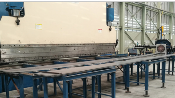 Good price 2-WE67K-320/7000 CNC TANDEM HYDRAULIC PRESS BRACE per la fabbricazione di poli di luce in linea