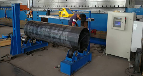 Macchina per il taglio di porte a poli leggeri CNC 3 assi, diametro 680 mm, trazione 2000 mm