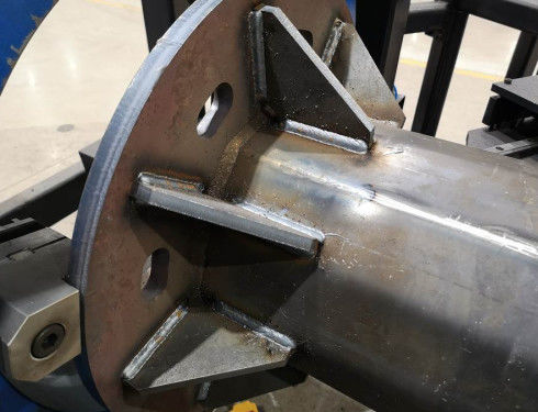 120 mm 260 mm Light Pole Welding Machine / Light Pole Making Machine (macchina per la saldatura a poli leggeri)