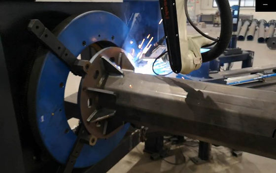 Macchina di saldatura a base di piastra robot modello RW-120/300