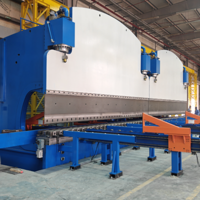 Freno a pressione idraulica CNC in tandem con forza di lavoro di 2X1200 tonnellate e lunghezza del tavolo di 2X6250 mm per una lunga durata di servizio