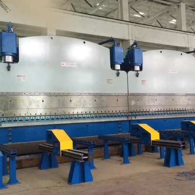 Presa idraulica CNC Tandem con forza di lavoro di 320 tonnellate e lunghezza del piano di 6000 mm con sistema CNC DELEM DA53T