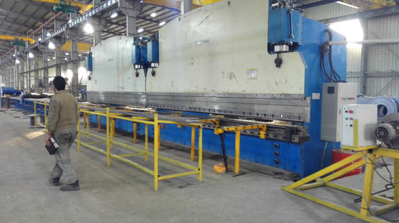 Macchina per piegare piastre idrauliche CNC a doppio collegamento per linea di produzione di pali di luce