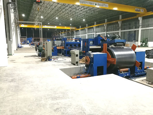 Alte linea di produzione del palo leggero dell'albero/tagliatrice economiche per il palo leggero 12000mm