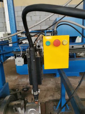 Macchina di taglio CNC per porte a palo leggero, diametro massimo 350 mm, lunghezza massima di taglio 2000 mm