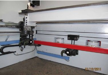 Macchina idraulica automatica piena del freno della stampa della lamiera sottile di CNC di 63 tonnellate