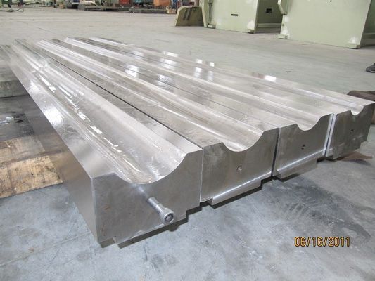 Attrezzature per macchine di frenatura / matrici per pali di strada normali/masti alti/monopali