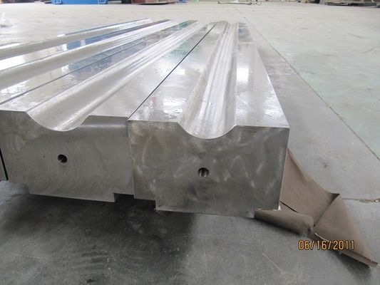 Attrezzature per macchine di frenatura / matrici per pali di strada normali/masti alti/monopali