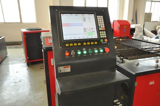 tagliatrici del laser di CNC YAG di alta precisione 500W 1500 x 3000 per la lamiera sottile