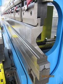 La perforazione del freno della stampa del collo d'oca e muore strumenti/muffa per la macchina della piegatrice