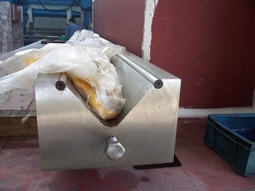 Impianto di frenata idraulica / muffa per perforare