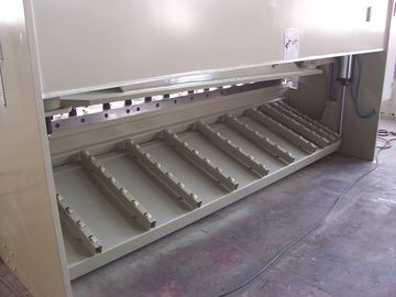 Macchine per la taglio di lamiere, per la taglio di lamiere